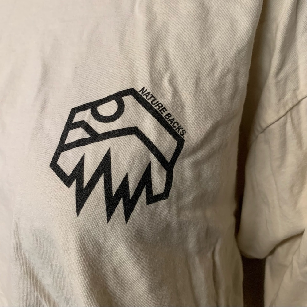 Nature Backs Cropped Sweatshirt - Picture 3 of 4
